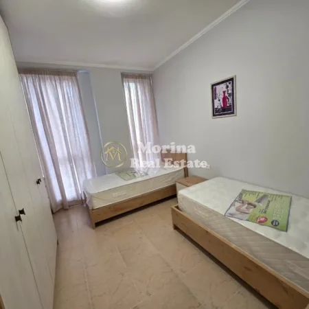 Tirane, jepet me qera apartament 2+1 Kati 5, 125 m² 1.000 € (Bulevardi i Ri)