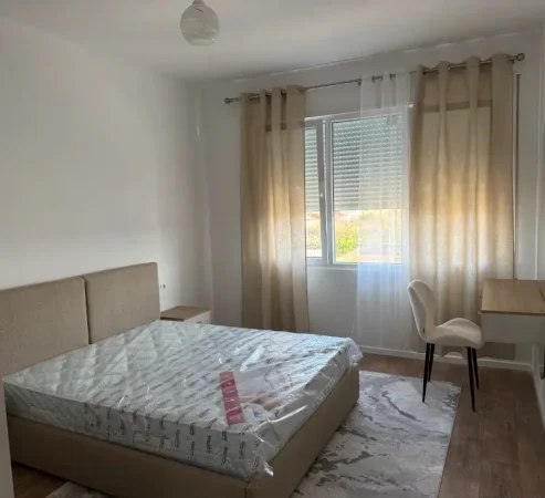 Tirane, jepet me qera apartament 1+1 Kati 2, 63 m² 395 € (Kamez)