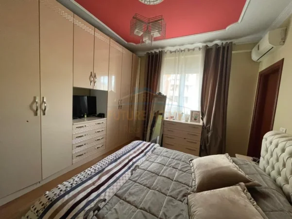 Tirane, shitet apartament 2+1 , 105 m² 270.000 € (MINISTRIA E JASHTME,BRRYLI)