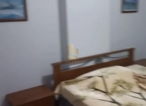 Tirane, jepet me qera apartament 1+1+Ballkon Kati 2, 65 m² 400 € (Fresk)