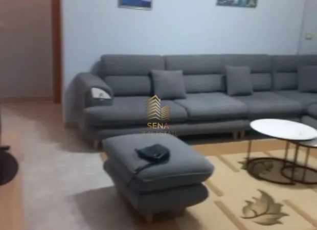 Tirane, jepet me qera apartament 1+1+Ballkon Kati 2, 65 m² 400 € (Fresk)