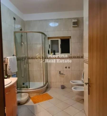 Tirane, shitet Vile , 420 m² 1.300.000 € (Myslym Shyri)