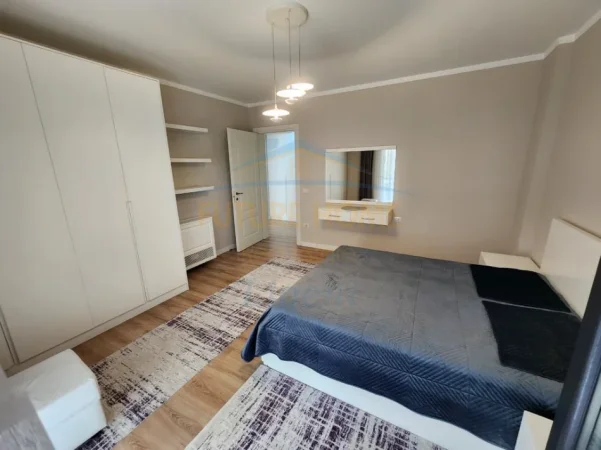 Tirane, jepet me qera apartament 2+1 Kati 6, 131 m² 1.500 € (RRUGA E KOSOVARVE)