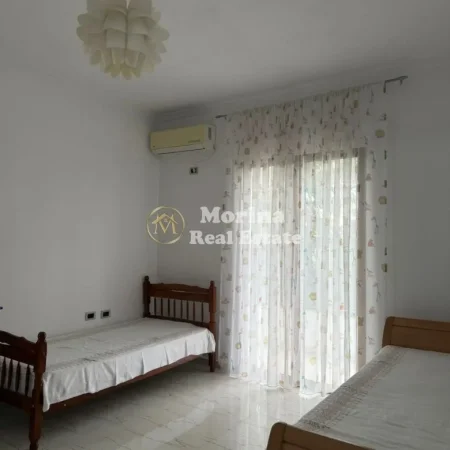 Tirane, jepet me qera shtepi 2+1 Kati 2, 120 m² 500 € (Sauk)