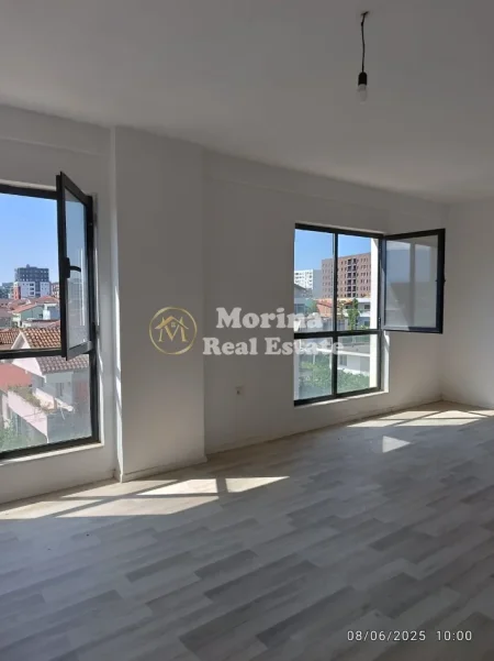 Tirane, jepet me qera apartament 2+1 Kati 2, 110 m² 400 € (5 Maji)