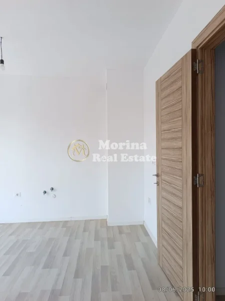 Tirane, jepet me qera apartament 2+1 Kati 2, 110 m² 400 € (5 Maji)
