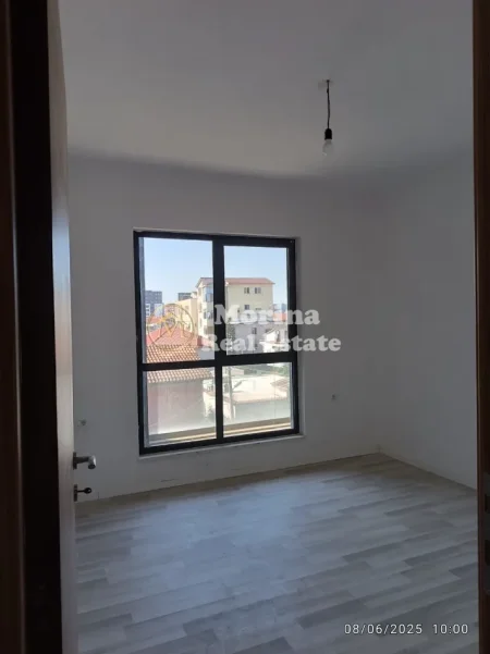 Tirane, jepet me qera apartament 2+1 Kati 2, 110 m² 400 € (5 Maji)