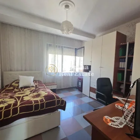Tirane, shitet apartament 3+1 Kati 6, 155 m² 650.000 € (Blloku)