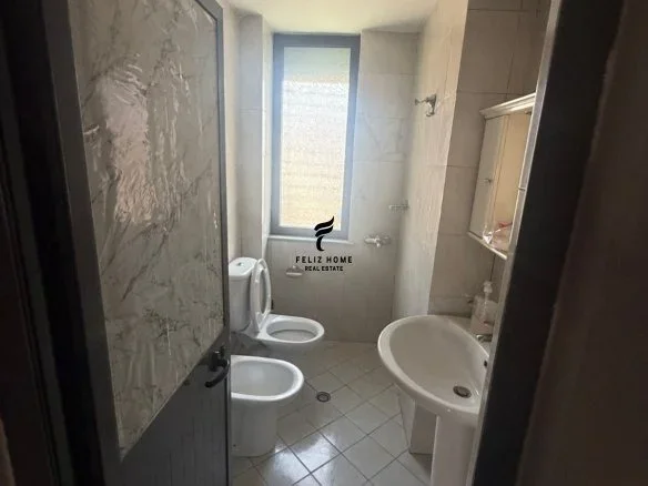 Tirane, shitet apartament 2+1 Kati 2, 65 m² 165.000 € (RRUGA BARDHYL)