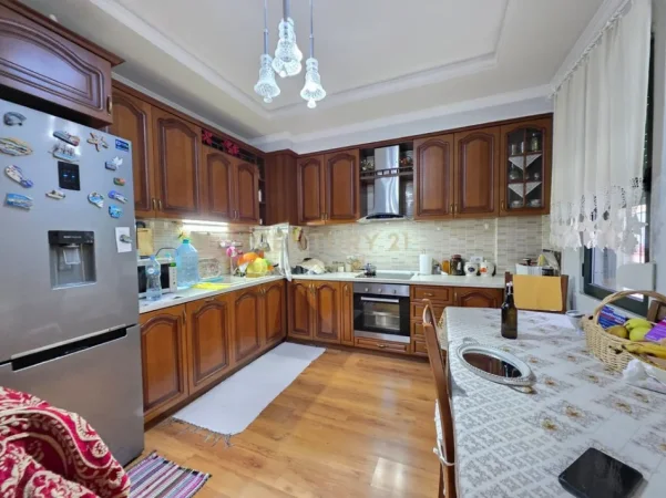 Tirane, shitet apartament 2+1 Kati 1, 83 m² 180.000 € (Kodra e Diellit)