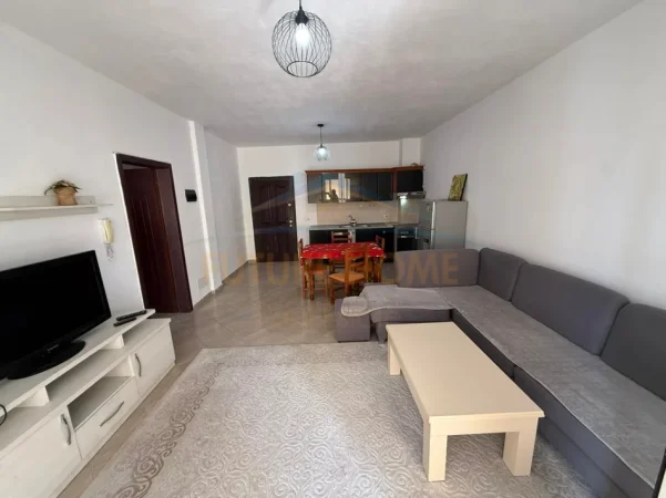 Tirane, jepet me qera apartament 1+1+Ballkon Kati 6, 70 m² 450 € (2 PALMAT)  UNA66260