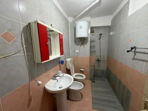 OKAZION !!!!! SHESIM GARSONIER PAS DREJTORISE SE HIGJENES, 28 m² 69.000 €