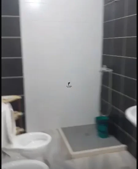 Tirane, shitet apartament 2+1 Kati 2, 110 m² 165.000 € (YZBERISHT)