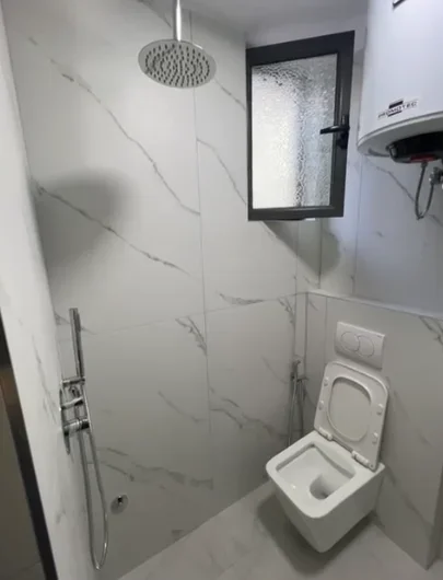 Jepet me qira apartament 1+1,Kati 1 ne vile private, 400 euro, ne 5 Maji