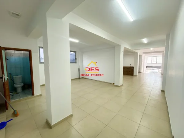 Vlore, shitet ambjent biznesi Kati 1, 124 m² (Rruga Ali Demi)