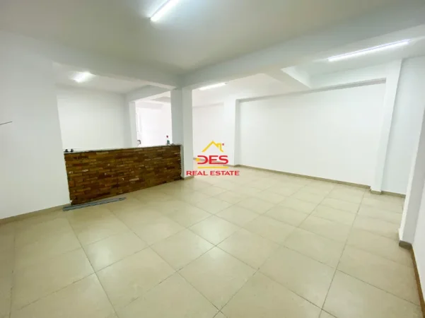 Vlore, shitet ambjent biznesi Kati 1, 124 m² (Rruga Ali Demi)