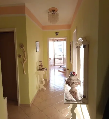 Durres, shitet apartament 2+1 Kati 5, 105 m² 270.000 € (Durres)