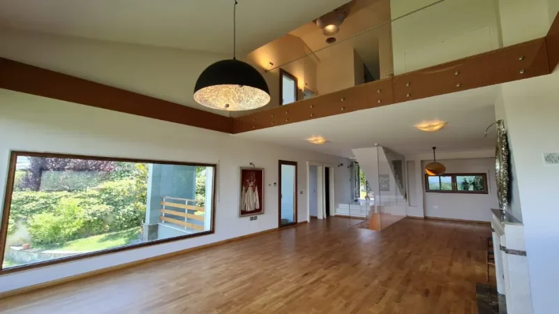 Tirane, shitet Vile 2 Katshe , 350 m² (Kompleksi Long Hill)