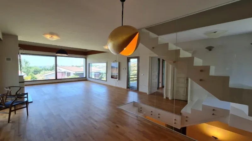 Tirane, shitet Vile 2 Katshe , 350 m² (Kompleksi Long Hill)