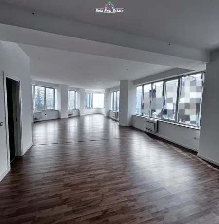 Tirane, jepet me qera zyre Kati 2, 200 m² 3.500 € (Stadiumi dinamo)