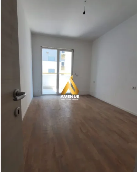 Tirane, shitet apartament 1+1+Ballkon Kati 4, 83 m² 136.000 € (Rruga Dritan Hoxha)