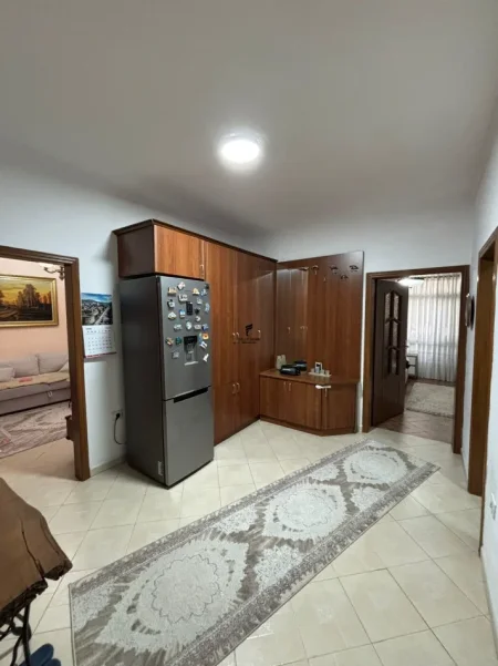 Tirane, shitet apartament 2+1 Kati 5, 82 m² 125.000 € (5 MAJI)