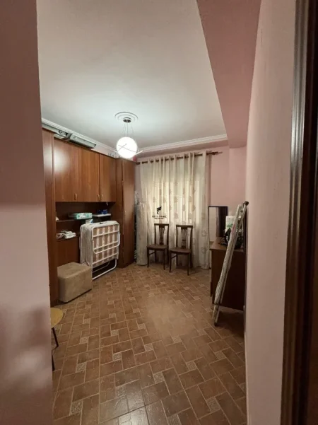 Tirane, shitet apartament 2+1 Kati 5, 82 m² 125.000 € (5 MAJI)