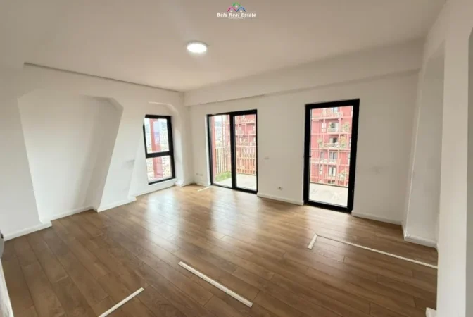 Tirane, jepet me qera zyre Kati 14, 130 m² 2.000 € (rruga e kavajes)