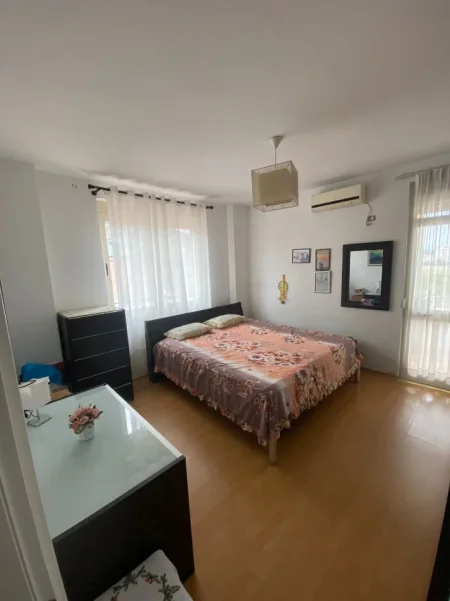Tirane, shitet apartament 2+1+Ballkon Kati 4, 150 m² 217.000 € (FONDACIONI ELEONORE,RRUGA TRENDAFILI I BARDHE)