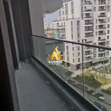 Tirane, shitet apartament 2+1+Ballkon Kati 7, 98 m² 193.000 Euro  (Rruga e Dafinave)