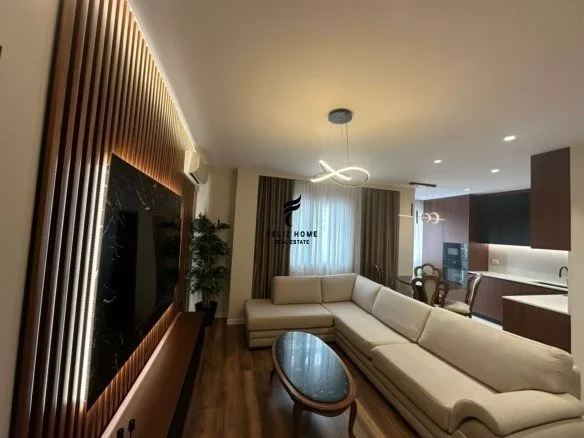 Tirane, jepet me qera apartament 2+1+Ballkon Kati 3, 110 m² 900 € (MINE PEZA)