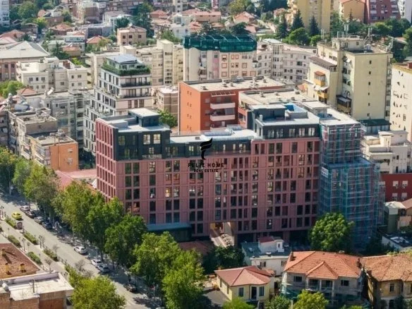Tirane, jepet me qera zyre Kati 4, 80 m² 850 € (RRUGA E KAVAJES)
