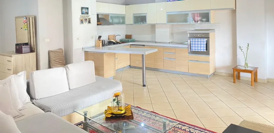 Tirane, shitet apartament 2+1 Kati 4, 95 m² & 62m2 Verande, Astir, prane Ozone, 190.000 Euro