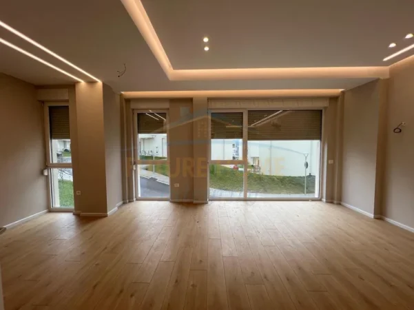 Tirane, shitet Vile 3 Katshe Kati 0, 196 m² 390.000 € (Aba Residence)