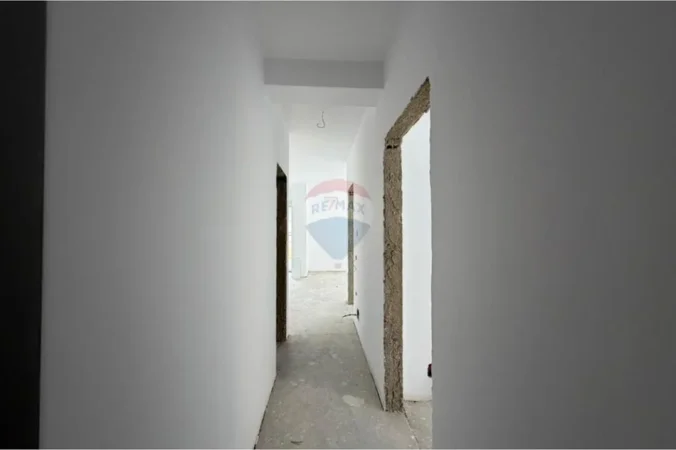 Tirane, shitet 2+1 , 85 m² 160.000 € (Rruga Ali Demi)