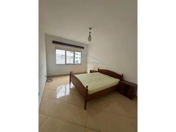 Tirane, shitet apartament 2+1+Ballkon Kati 7, 111 m² 160.000 € (Unaza e Re)