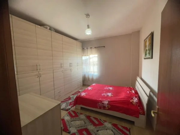 Tirane, jepet me qera apartament 1+1 Kati 3, 60 m² 300 € 