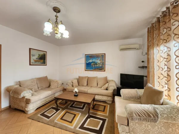 Tirane, jepet me qera apartament 2+1+Ballkon Kati 6, 105 m² 780 € (Rruga Siri Kodra)