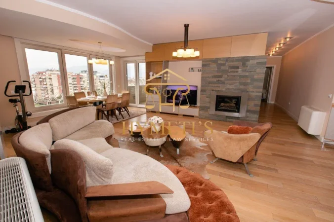 Tirane, jepet me qera apartament 3+1+Ballkon Kati 10, 180 m² 2.200 € (prane Stadiumit Air Albania)