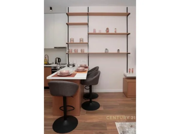 Tirane, shes apartament 1+1 Kati 1, 70 m² 175.000 € (siri kodra)
