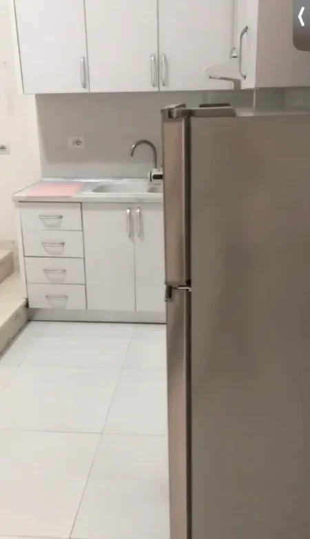 Tirane, jepet me qera apartament Dublex Kati 1, 50 m² 350 € 