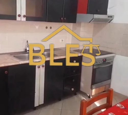 Tirane, jepet me qera apartament 1+1 Kati 6, 80 m² 400 € (Dy palmat)