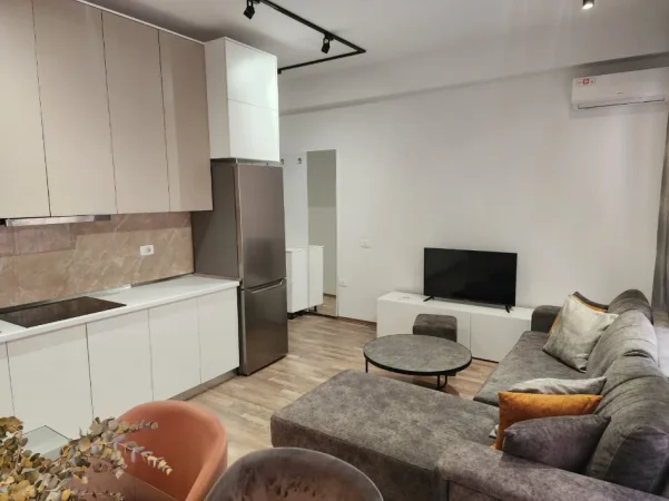 Tirane, jepet me qera apartament 1+1+Ballkon Kati 8, 420 € 