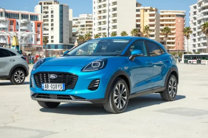 Vlore, jap me qera makine Ford Puma benzine, automatik kondicioner 45 €
