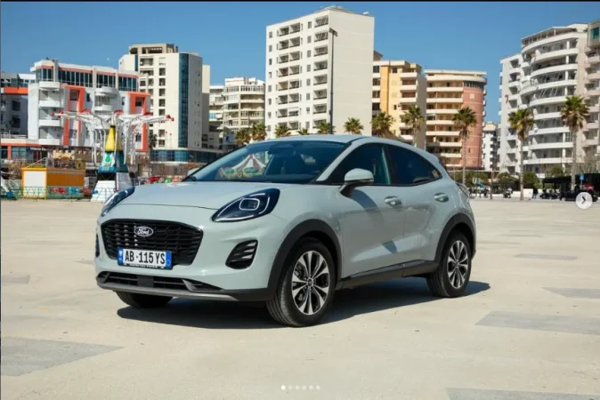 Vlore, jap me qera makine Ford Puma benzine, automatik kondicioner 45 €
