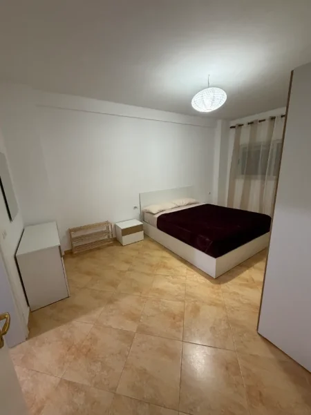 Tirane, jepet me qera apartament 2+1 , 105 m² 750 € (Don bosco)