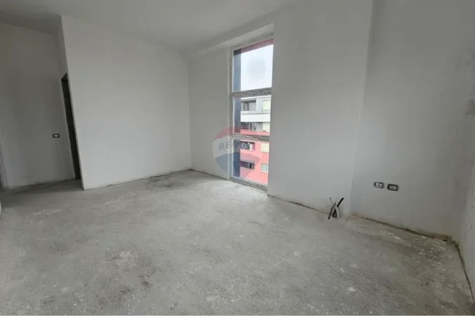 Tirane, shitet apartament , 106 m² 228.600 € 