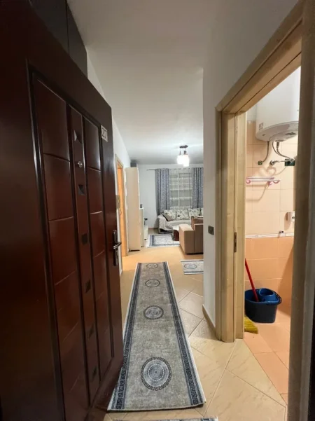 Tirane, jepet me qera apartament 2+1+Ballkon Kati 7, 450 € (Apartament 2+1 Per Qera Astir I Mobiluar)