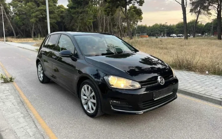 Vlore, jap me qera makine Citroen , blu e errët automatik Kondicioner 35 €