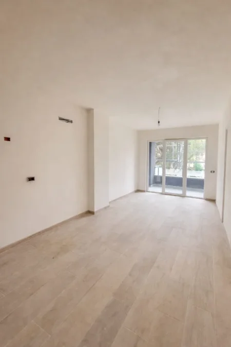Durres, shitet apartament 1+1 Kati 3, 70 m² 140.000 € (Durres)